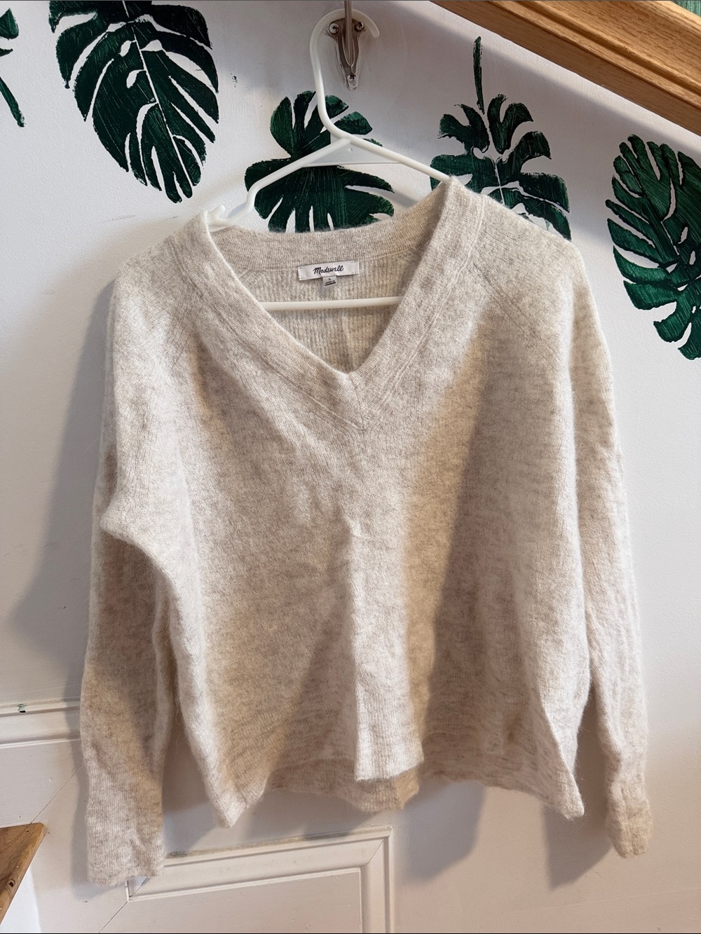 SHURNK - Madewell Oatmeal V-Neck Lightweight Knit Sweater